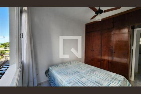 Quarto 1 de apartamento para alugar com 2 quartos, 50m² em Gonzaga, Santos