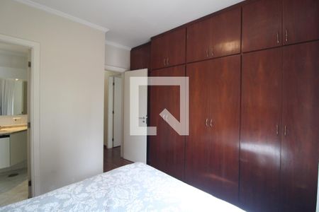 Suíte de apartamento para alugar com 3 quartos, 110m² em Vila Sofia, São Paulo