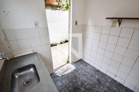 Cozinha de casa para alugar com 1 quarto, 30m² em Quintino Bocaiúva, Rio de Janeiro