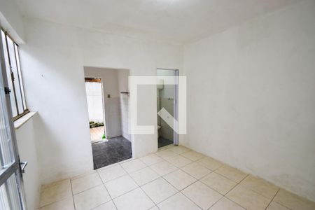 Sala / Quarto de casa para alugar com 1 quarto, 30m² em Quintino Bocaiúva, Rio de Janeiro