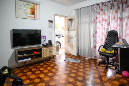 Sala de casa à venda com 2 quartos, 276m² em Jardim Maria Estela, São Paulo