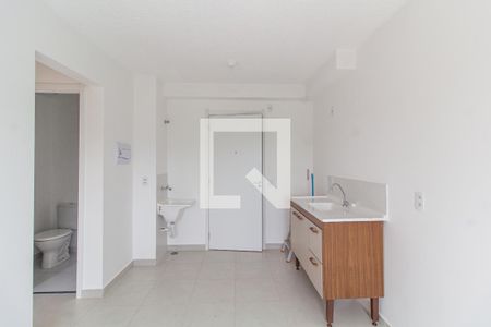 Sala/Cozinha de apartamento para alugar com 2 quartos, 32m² em Colônia (zona Leste), São Paulo