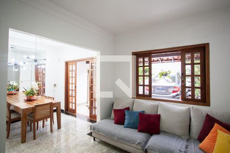 Sala 1 de casa à venda com 3 quartos, 180m² em Santa Branca, Belo Horizonte