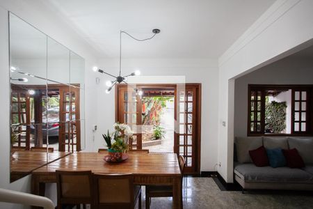 Sala 2 de casa à venda com 3 quartos, 180m² em Santa Branca, Belo Horizonte