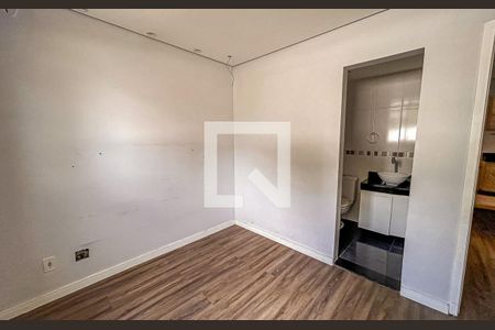 Quarto 1 / suite de apartamento para alugar com 3 quartos, 90m² em Cabral, Contagem