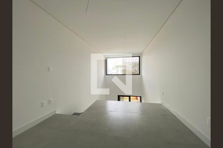 Quarto de kitnet/studio para alugar com 1 quarto, 65m² em Rio Tavares, Florianópolis