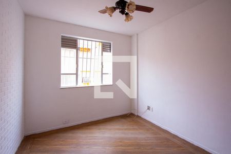 Sala de apartamento para alugar com 2 quartos, 47m² em Santana, Niterói