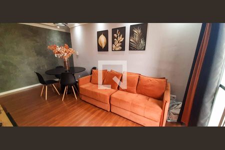 Sala de apartamento à venda com 2 quartos, 64m² em Jardim Roberto, Osasco