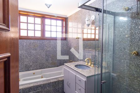 Casa de condomínio para alugar com 454m², 8 quartos e 6 vagas Casa de condomínio para alugar com 454m², 8 quartos e 6 vagasBanheiro 5