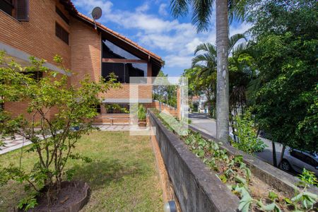 Casa de condomínio para alugar com 454m², 8 quartos e 6 vagas Casa de condomínio para alugar com 454m², 8 quartos e 6 vagasÁrea externa