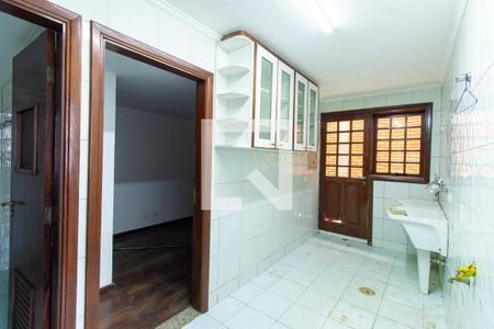 Casa de condomínio para alugar com 454m², 8 quartos e 6 vagas Casa de condomínio para alugar com 454m², 8 quartos e 6 vagasÁrea de Serviço