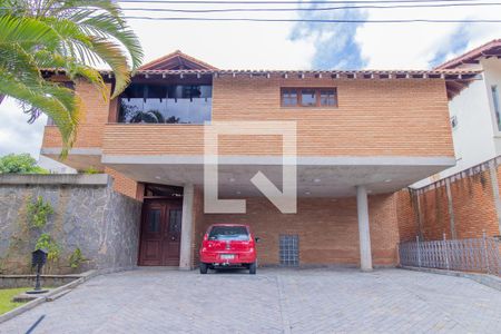 Casa de condomínio para alugar com 454m², 8 quartos e 6 vagas Casa de condomínio para alugar com 454m², 8 quartos e 6 vagasFachada do imóvel