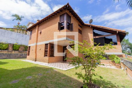 Casa de condomínio para alugar com 454m², 8 quartos e 6 vagas Casa de condomínio para alugar com 454m², 8 quartos e 6 vagasÁrea externa