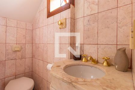 Casa de condomínio para alugar com 454m², 8 quartos e 6 vagas Casa de condomínio para alugar com 454m², 8 quartos e 6 vagasBanheiro da Suíte 3