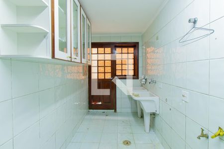 Casa de condomínio para alugar com 454m², 8 quartos e 6 vagas Casa de condomínio para alugar com 454m², 8 quartos e 6 vagasÁrea de Serviço