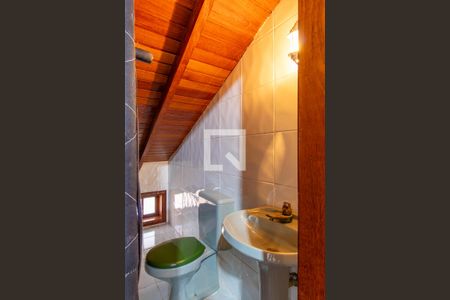 Casa de condomínio para alugar com 454m², 8 quartos e 6 vagas Casa de condomínio para alugar com 454m², 8 quartos e 6 vagasBanheiro da Suíte 4