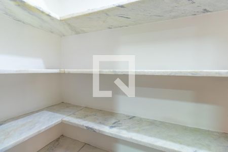 Casa de condomínio para alugar com 454m², 8 quartos e 6 vagas Casa de condomínio para alugar com 454m², 8 quartos e 6 vagasDispensa