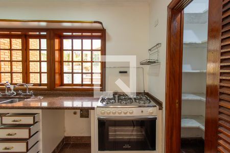 Casa de condomínio para alugar com 454m², 8 quartos e 6 vagas Casa de condomínio para alugar com 454m², 8 quartos e 6 vagasCozinha