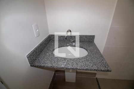 Banheiro de apartamento à venda com 2 quartos, 47m² em Chácara Santo Antônio (zona Sul), São Paulo