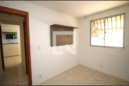 Quarto 1 de apartamento para alugar com 2 quartos, 48m² em Vigário Geral, Rio de Janeiro