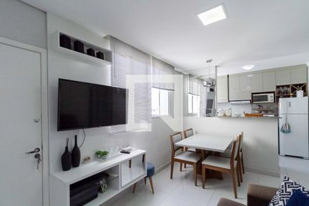 Sala  de apartamento à venda com 2 quartos, 45m² em Arvoredo, Contagem