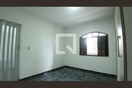 Quarto 1 de casa à venda com 1 quarto, 250m² em Jardim Santa Adelia, São Paulo