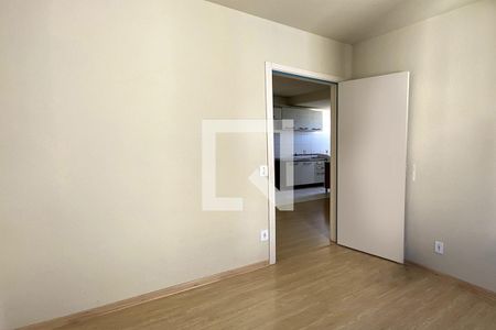 Quarto de apartamento para alugar com 2 quartos, 66m² em São José, São Leopoldo