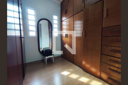 Casa à venda com 4 quartos, 300m² em Jardim Esmeralda, São Paulo