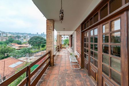 Varanda de casa à venda com 4 quartos, 450m² em São Bento, Belo Horizonte