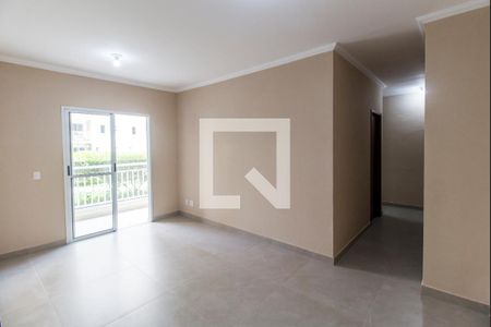 Sala de apartamento para alugar com 2 quartos, 72m² em Jardim Tupanci, Barueri