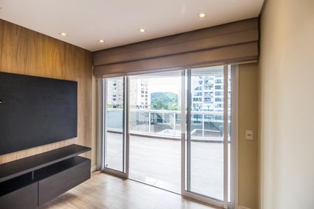 Sala de TV de apartamento à venda com 1 quarto, 67m² em Melville Empresarial Ii, Barueri