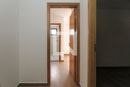 Hall de casa à venda com 3 quartos, 143m² em Vila Carrão, São Paulo