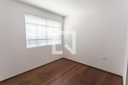 Suíte de apartamento para alugar com 3 quartos, 140m² em Santo Antônio, Belo Horizonte