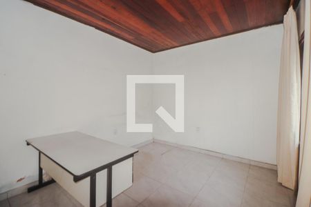 Quarto 1 de casa para alugar com 3 quartos, 100m² em Jardim Lindóia, Porto Alegre