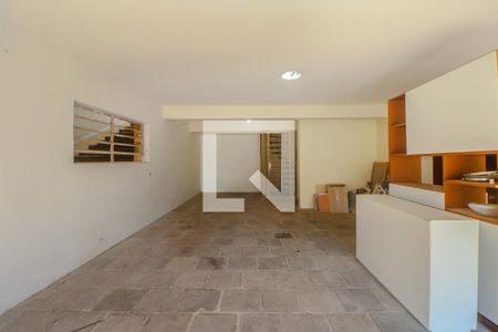 Casa para alugar com 360m², 5 quartos e 6 vagas Casa para alugar com 360m², 5 quartos e 6 vagasGaragem