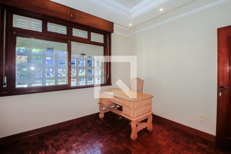 Casa para alugar com 360m², 5 quartos e 6 vagas Casa para alugar com 360m², 5 quartos e 6 vagasQuarto 1