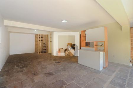 Casa para alugar com 360m², 5 quartos e 6 vagas Casa para alugar com 360m², 5 quartos e 6 vagasGaragem