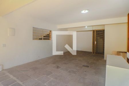 Casa para alugar com 360m², 5 quartos e 6 vagas Casa para alugar com 360m², 5 quartos e 6 vagasGaragem