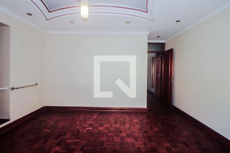 Casa para alugar com 360m², 5 quartos e 6 vagas Casa para alugar com 360m², 5 quartos e 6 vagasSuíte 4