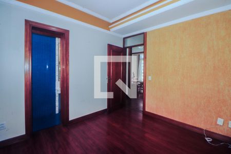 Casa para alugar com 360m², 5 quartos e 6 vagas Casa para alugar com 360m², 5 quartos e 6 vagasSuíte 1