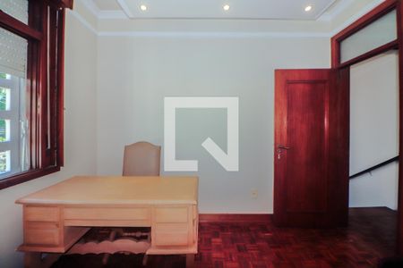 Casa para alugar com 360m², 5 quartos e 6 vagas Casa para alugar com 360m², 5 quartos e 6 vagasQuarto 1