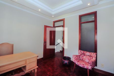 Casa para alugar com 360m², 5 quartos e 6 vagas Casa para alugar com 360m², 5 quartos e 6 vagasQuarto 1