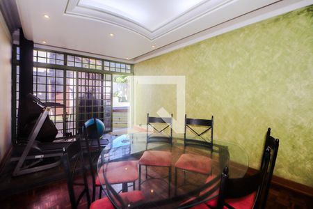 Casa para alugar com 360m², 5 quartos e 6 vagas Casa para alugar com 360m², 5 quartos e 6 vagasSuíte 3