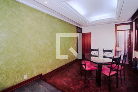 Casa para alugar com 360m², 5 quartos e 6 vagas Casa para alugar com 360m², 5 quartos e 6 vagasSuíte 3