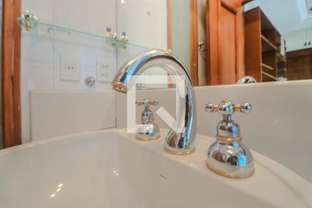 Casa para alugar com 360m², 5 quartos e 6 vagas Casa para alugar com 360m², 5 quartos e 6 vagasBanheiro da Suíte 2