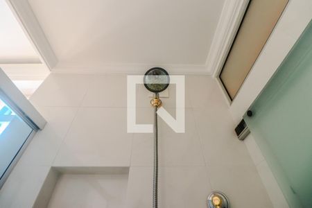 Casa para alugar com 360m², 5 quartos e 6 vagas Casa para alugar com 360m², 5 quartos e 6 vagasBanheiro da Suíte 2