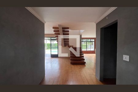 Hall de casa para alugar com 5 quartos, 520m² em Alto de Pinheiros, São Paulo