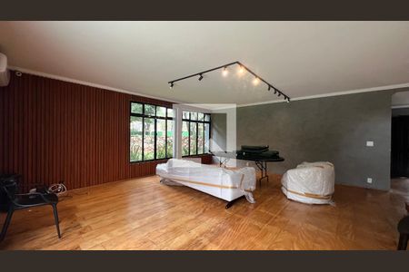 Sala de casa para alugar com 5 quartos, 520m² em Alto de Pinheiros, São Paulo