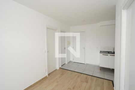 Sala de apartamento para alugar com 2 quartos, 37m² em Vila Inglesa, São Paulo