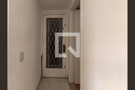 Entrada de apartamento à venda com 2 quartos, 74m² em Grajaú, Rio de Janeiro